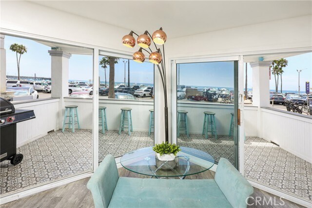 Building Photo - 2214 W Oceanfront