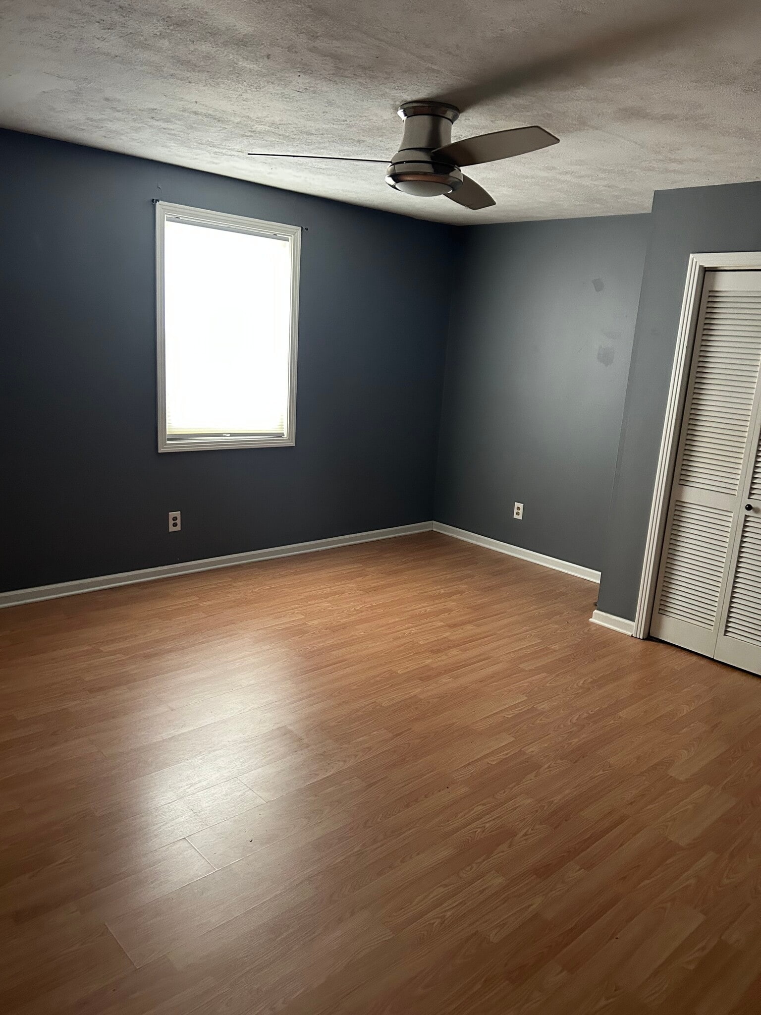 Primary bedroom upstairs - 1140 E Main St