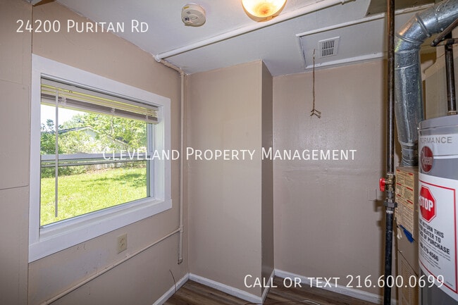 Building Photo - 24200 Puritan Ave