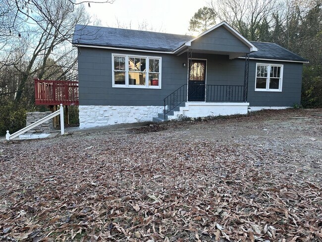 Building Photo - 4008 Lightfoot Mill Rd