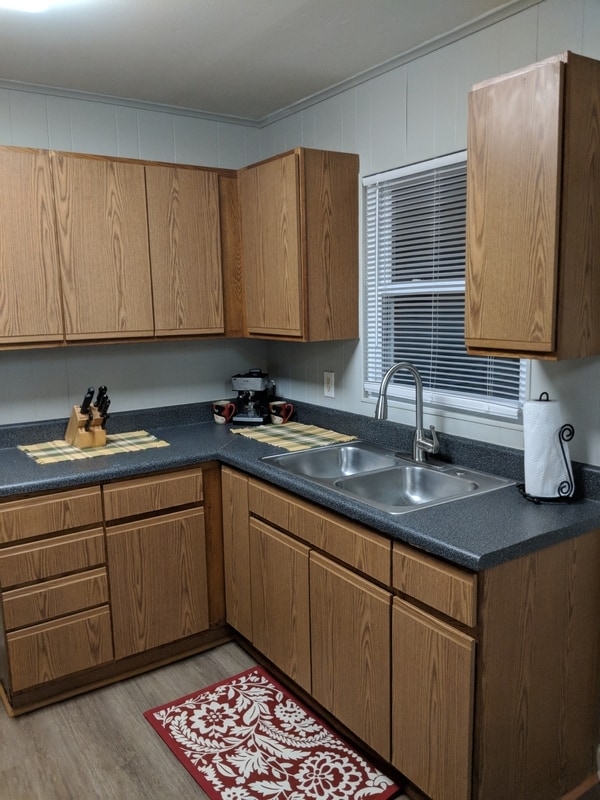 Building Photo - 411 Rose Ln