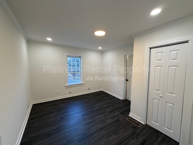 Building Photo - 329 Kelly Mill Rd