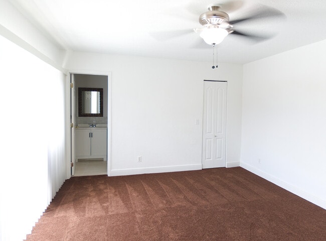 Building Photo - 4225 Turnberry Cir