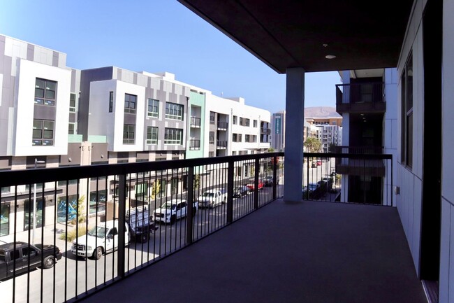 Building Photo - State of the Art Condo located in Fremont!...