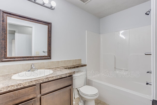 Building Photo - 1046 E Karla Ct