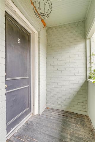 Building Photo - 815 E Berry St
