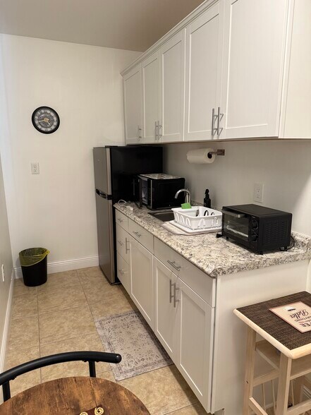 Building Photo - 14355 SW 93rd Ter