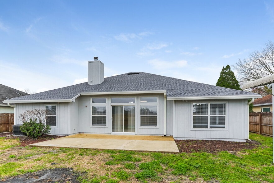 Building Photo - 3143 Fox Squirrel Dr