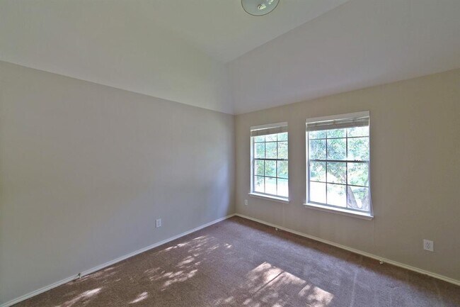 Building Photo - 407 Groveton Ridge Ln