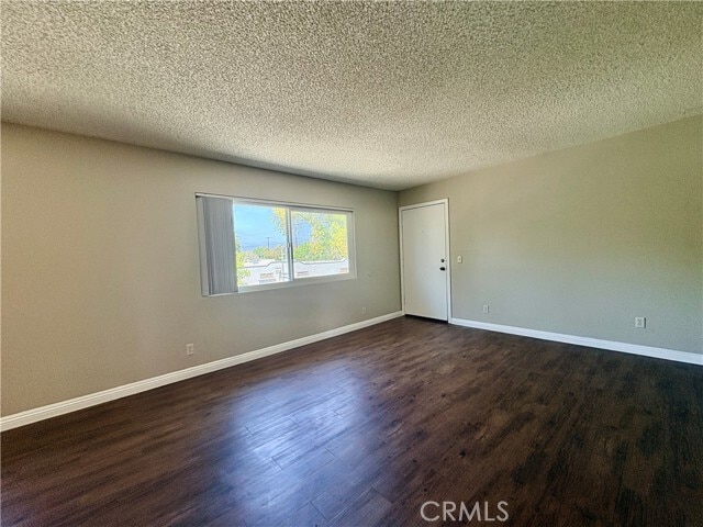 Building Photo - 1452 3rd St