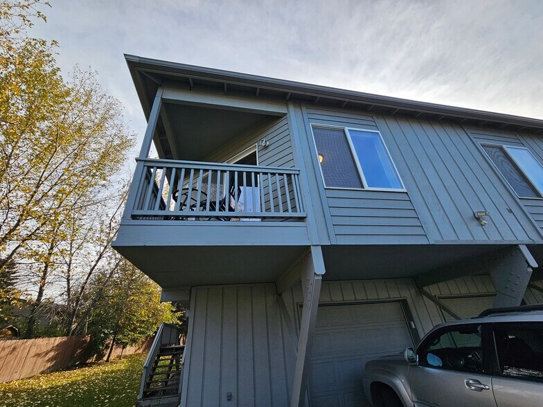 Building Photo - 3030 Lore Rd