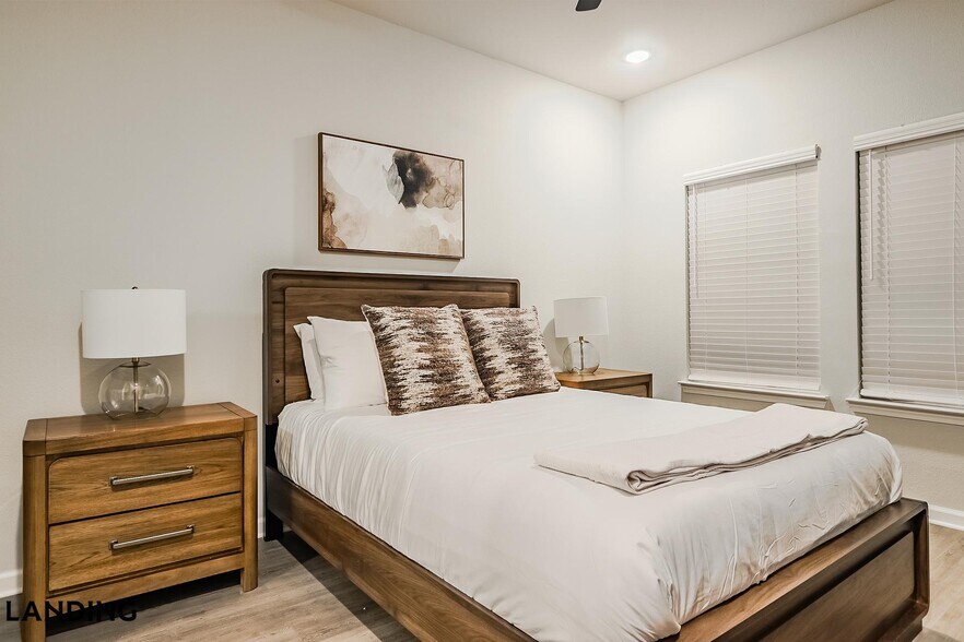 Building Photo - 1650 Harris Hill Rd