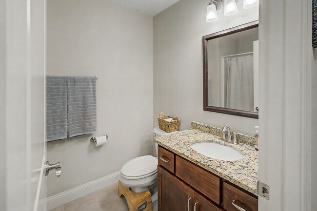 Building Photo - Spacious 4-Bedroom, 3.5-Bathroom Townhome & 2-Car Garage-West Champaign
