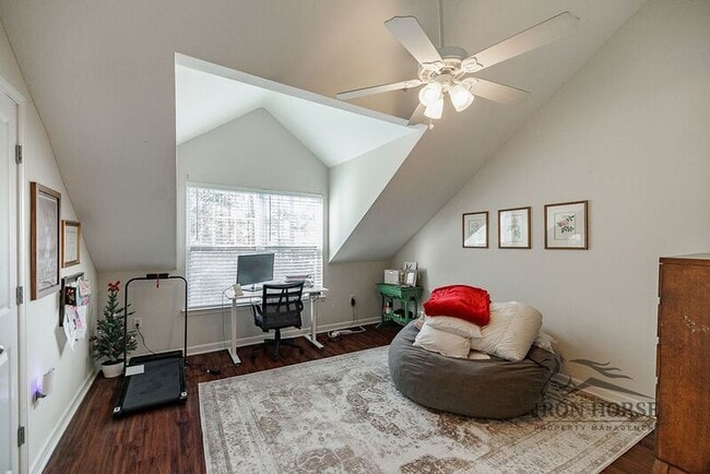 Building Photo - 1035 Barnett Shoals Rd