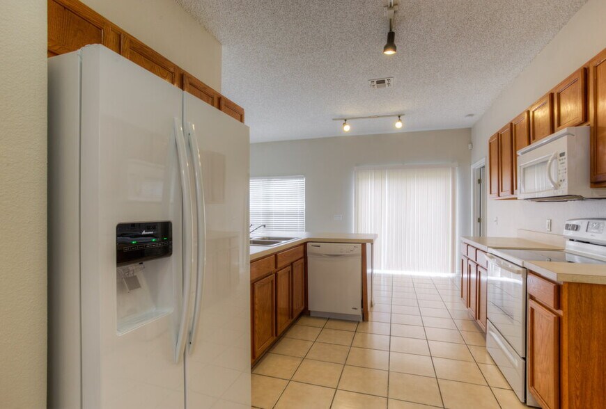 Building Photo - 2510 Sherbrook Ln
