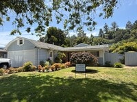 Building Photo - BEAUTIFULLY UPDATED SINGLE LEVEL 3BR/2BA HOME IN PRIME MILL VALLEY LOCATION