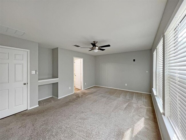 Building Photo - 2107 Outpost Dr