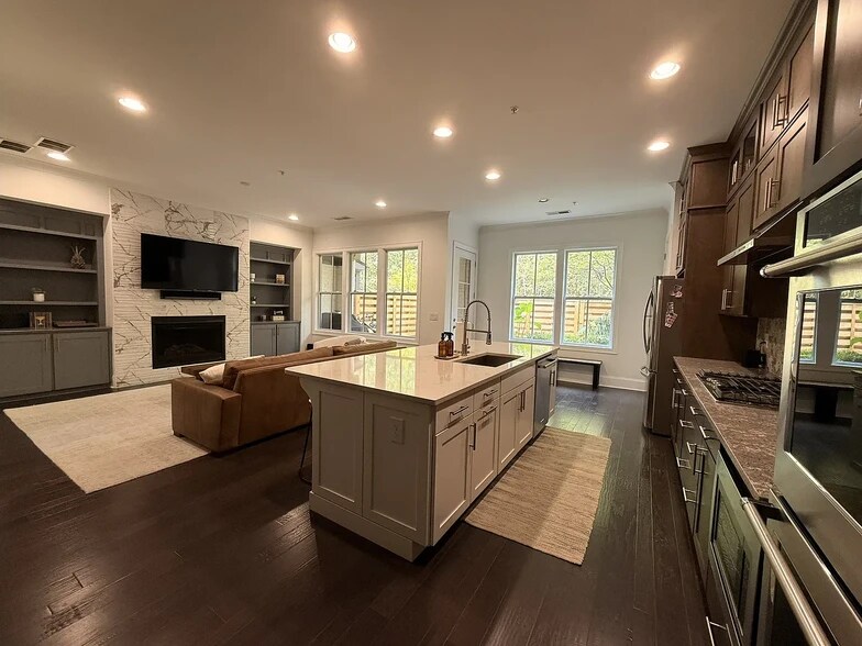 Kitchen & Living - 304 Sonatina Ter