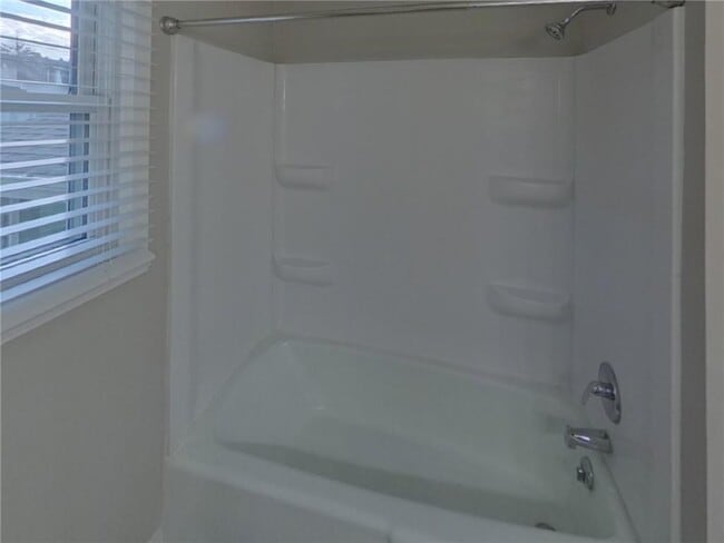 Building Photo - 3760 75th St E