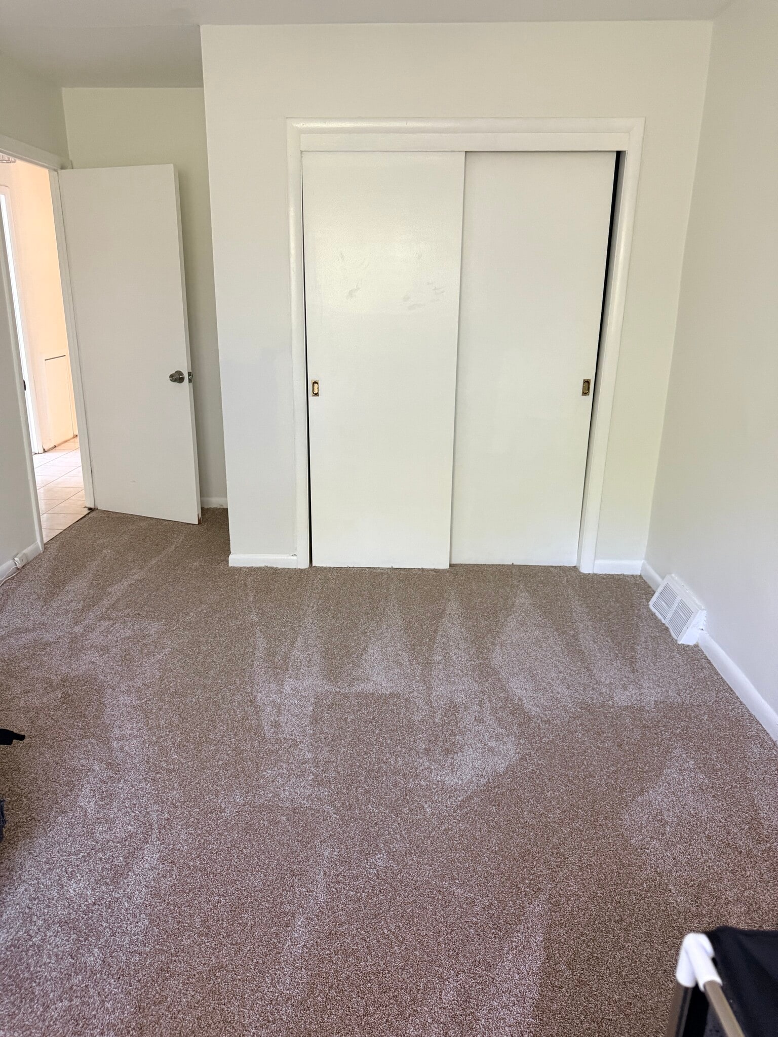 Master bedroom - 4071 Balwynne Park Rd