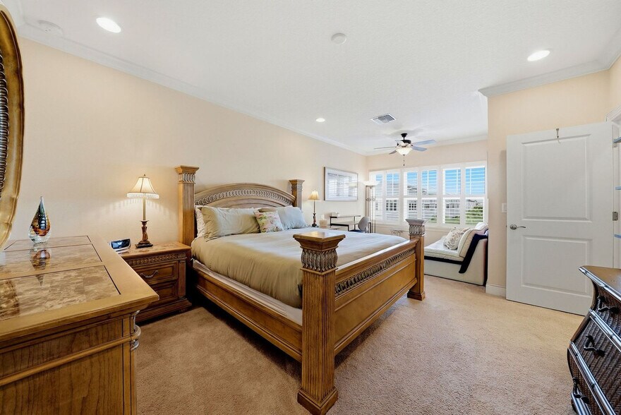 Building Photo - 6133 Marina Cove Way S