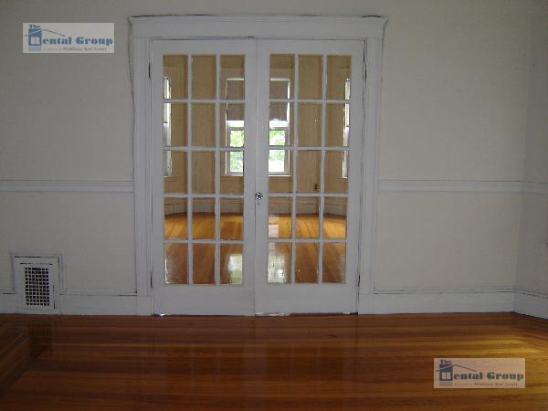 Building Photo - 129 Warren St