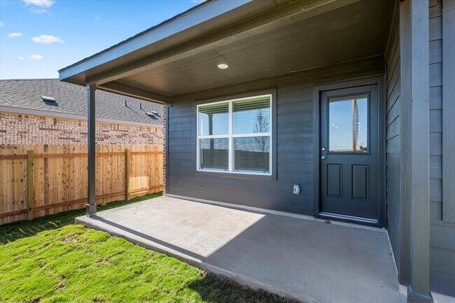 Building Photo - 17701 Sage Thrasher Dr