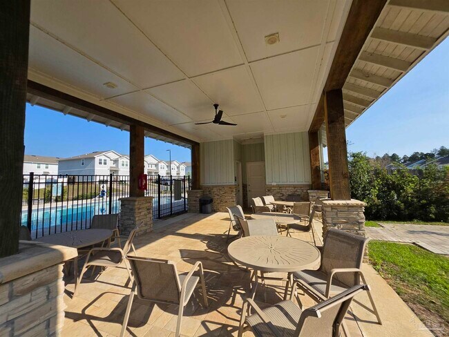 Building Photo - 9525 Nature Crk Cir