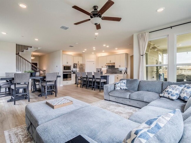 Building Photo - 297 Tree Nut Lp