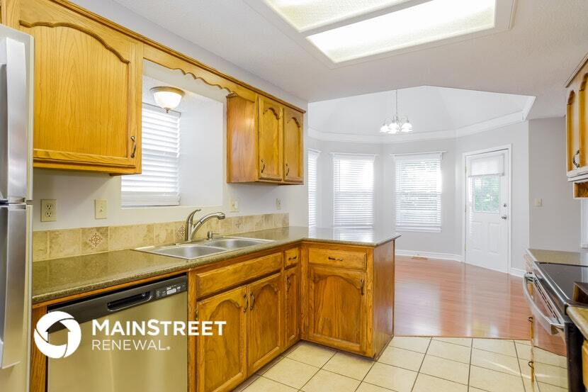 Building Photo - 713 SW Nelson Dr