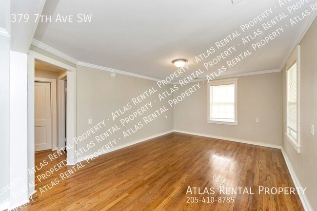 Building Photo - 379 7th Ave SW