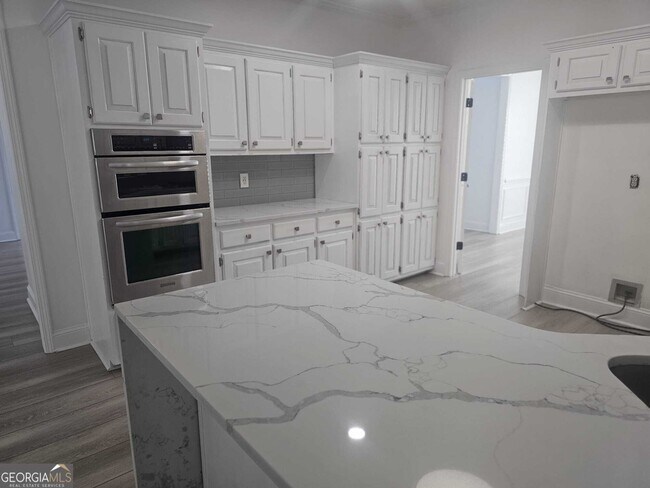 Building Photo - 526 Coopers Pond Dr