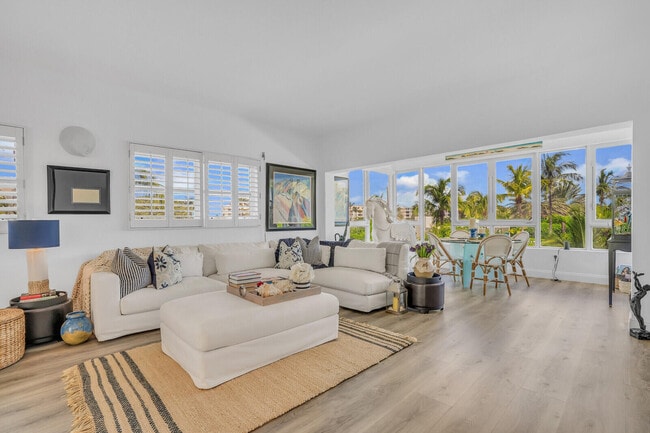 Primary Photo - 2850 S Ocean Blvd