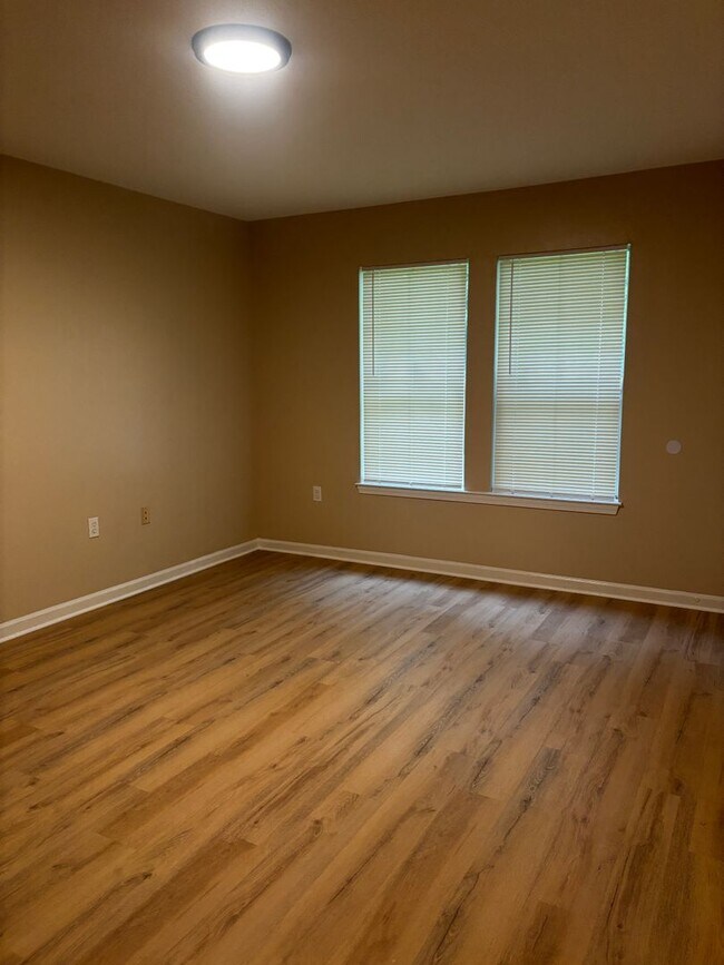 Building Photo - 5433 Banyan Trace Dr