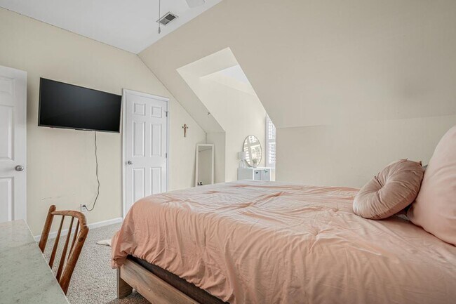 Building Photo - 14279 Eastfield Dr