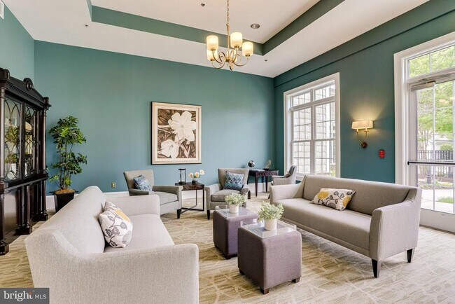 Building Photo - 44306 Stableford Square