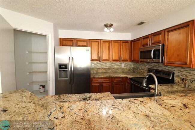 Primary Photo - 2445 SW 18th Terrace