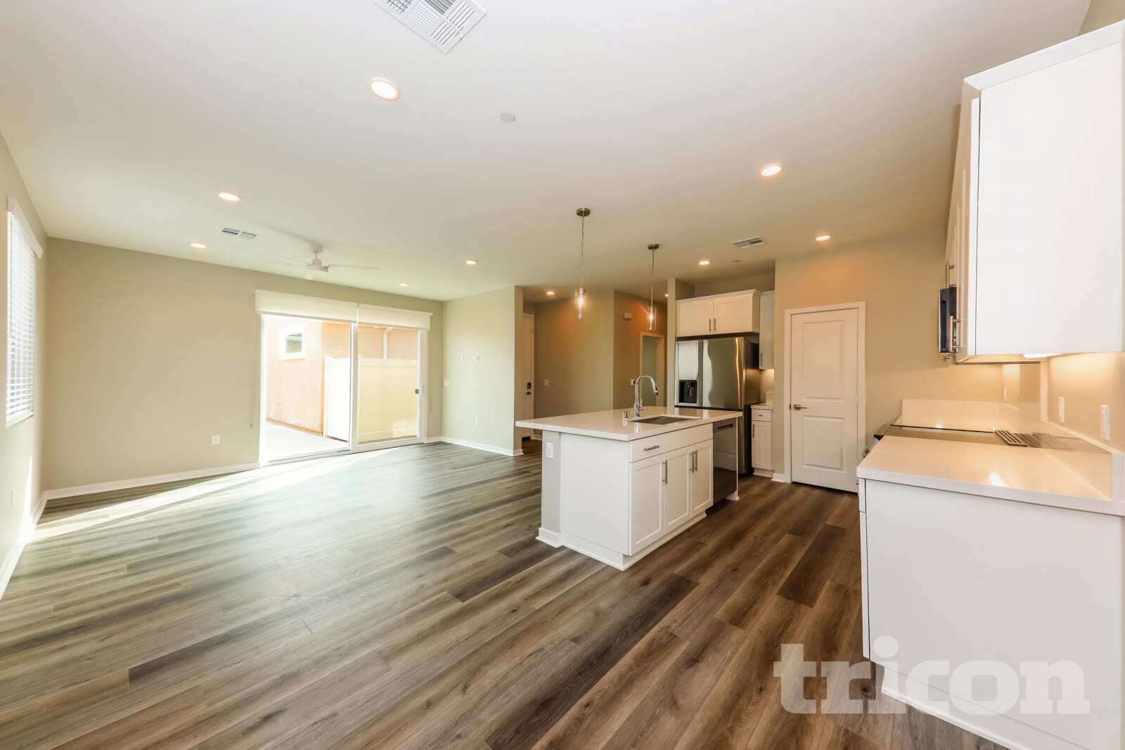 Building Photo - 662 Susanne St