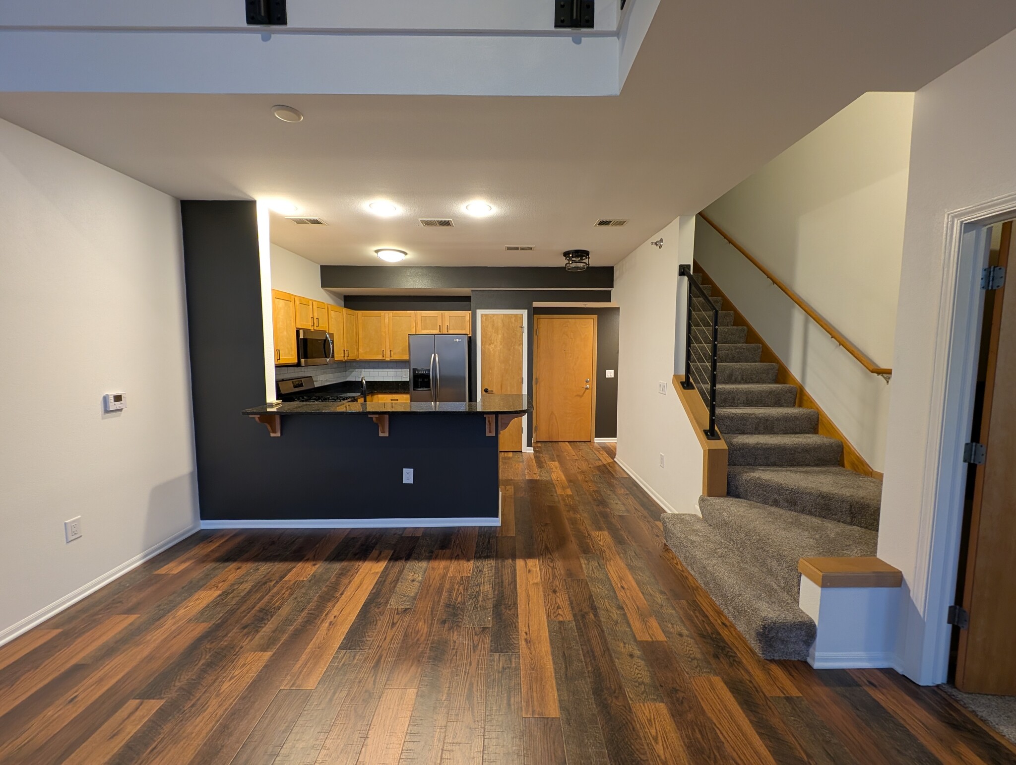 Building Photo - 2121 S Kinnickinnic Ave