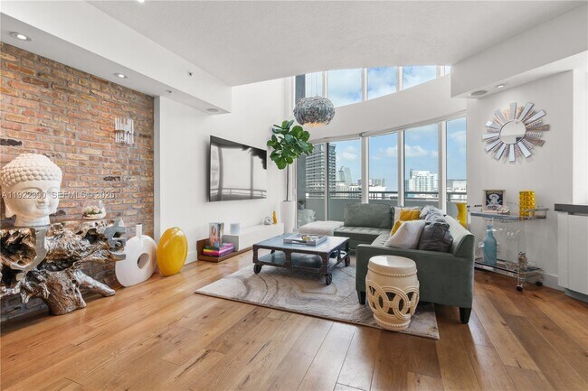 Building Photo - 60 SW 13th St