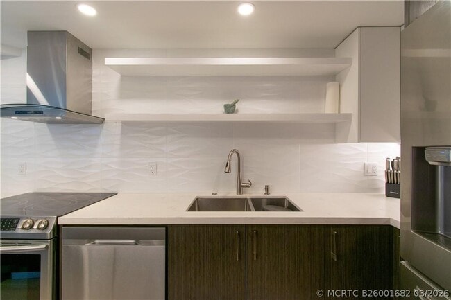 Building Photo - 1151 N Fort Lauderdale Beach Blvd