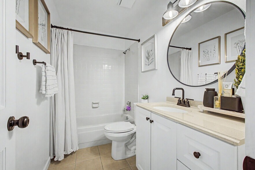 Building Photo - 7554 S Cook Way