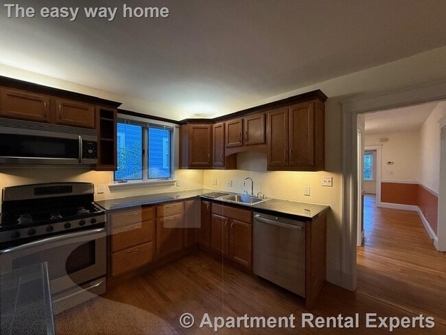 Building Photo - 67 Fairfax St