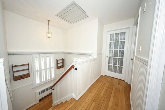 Building Photo - 70 Cold Spring Cir