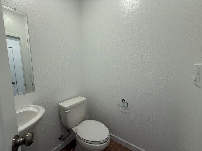 Building Photo - Brand new stunning 4-bedroom, 2.5-bathroom...