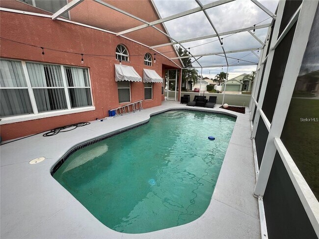 Building Photo - 755 Riggs Cir