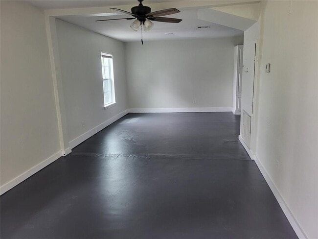 Building Photo - 4710 Pelican