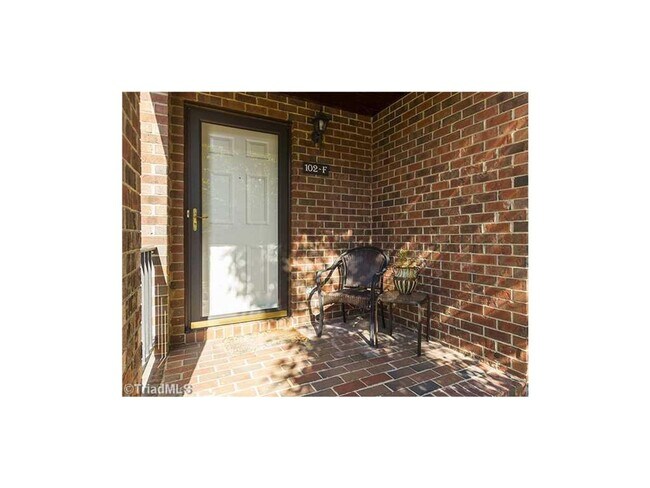 Building Photo - 2 Bed in Wafco Mills