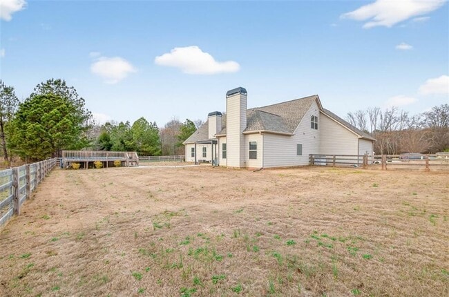 Building Photo - 612 Quail Ct