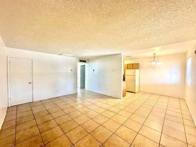 Primary Photo - Alamo1185